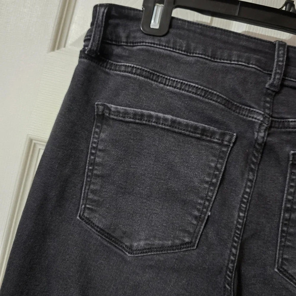 Nine West High Waist Slim Straight Sculpting Jeans, Black Wash, Stretch, EUC! - Picture 9 of 10